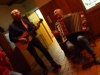 18 Armin und Pau mit ihrer Musik